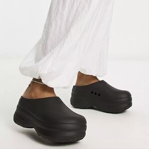 BNIB Adidas Originals Stan Mule in Black